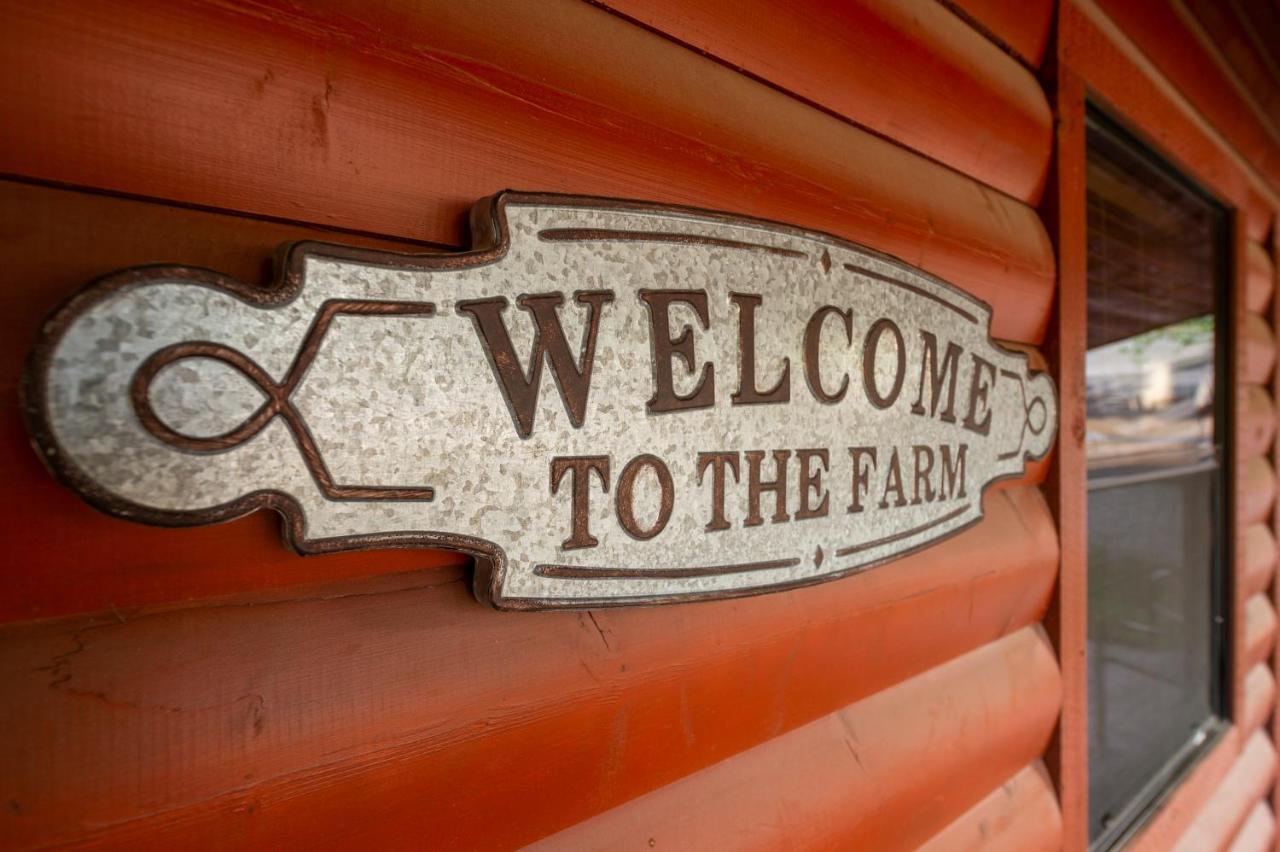 Cabin 1 Rental 15 Minutes From Magnolia And Baylor Waco Exterior foto
